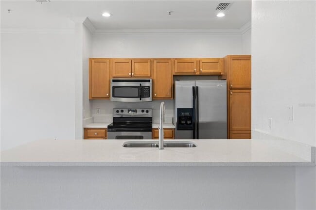 Building Photo - 2532 Grand Central Pkwy