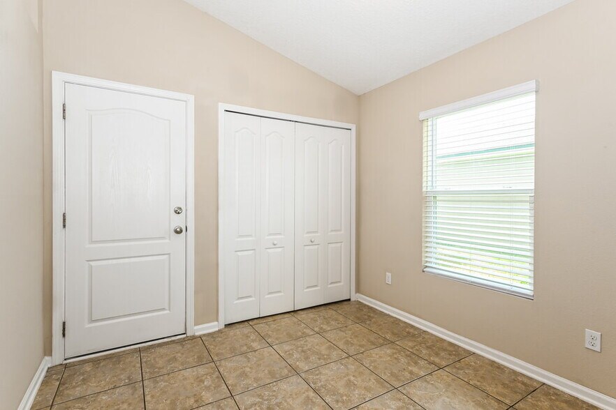 Building Photo - 15847 Rachel Creek Dr