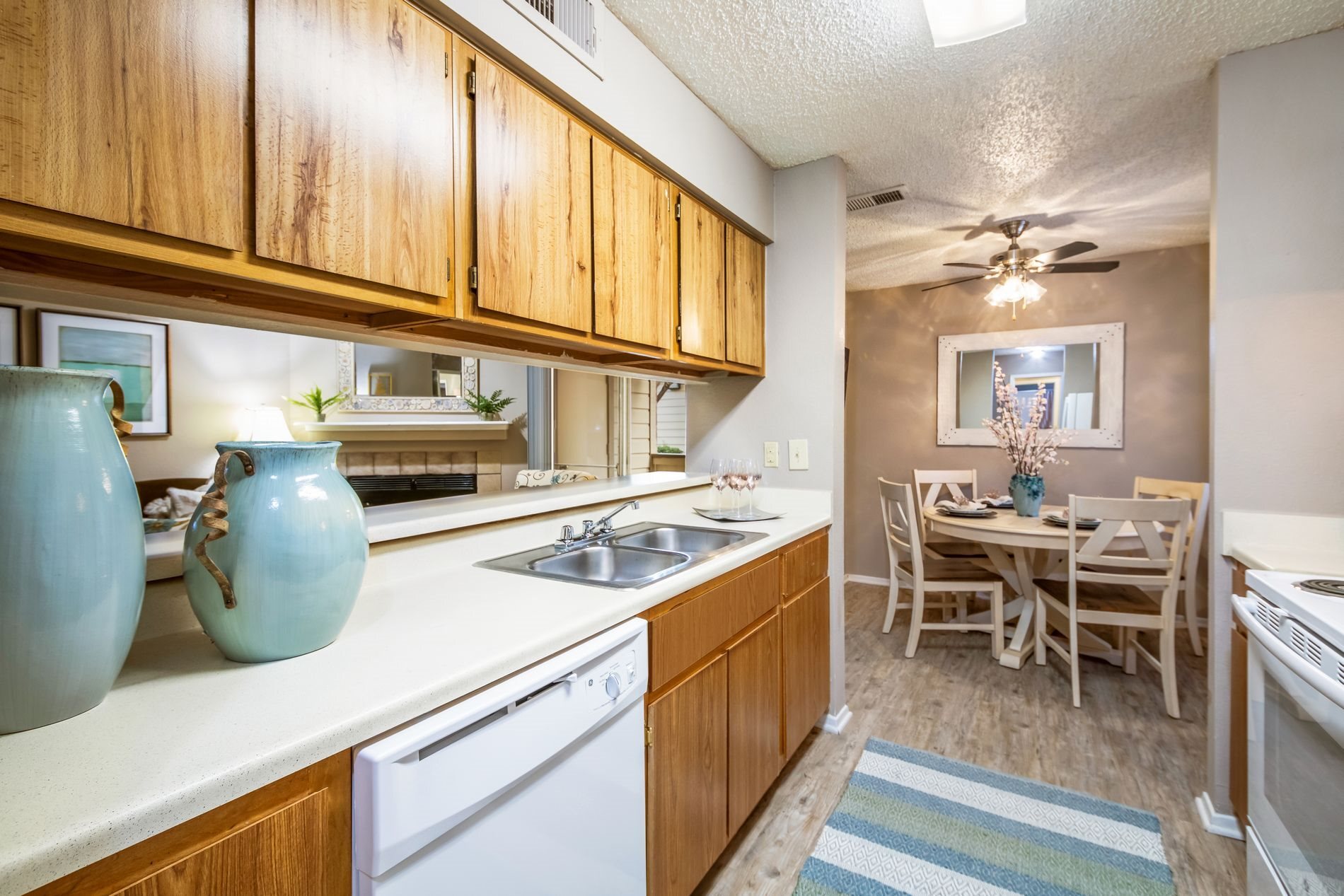 Building Photo - 701 W Longspur Blvd