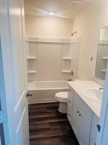 Building Photo - 2101 Prairie Ln