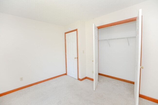 Building Photo - 200 Arabian Cir