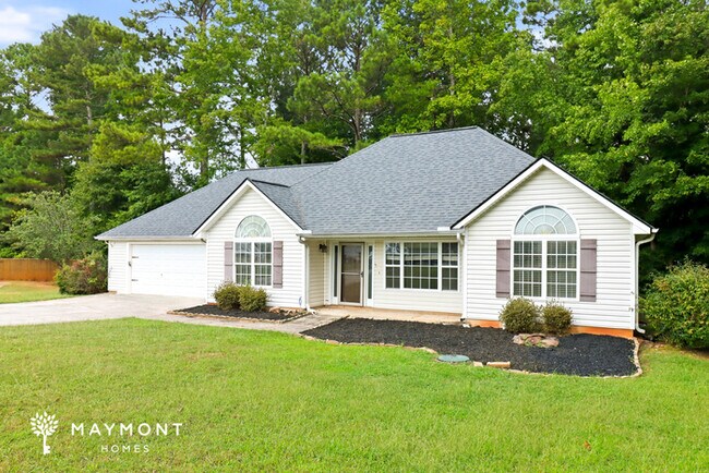 Building Photo - Inviting 3-Bedroom Douglasville Home