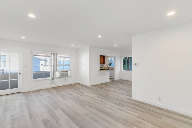 Building Photo - 1122 S Shenandoah St