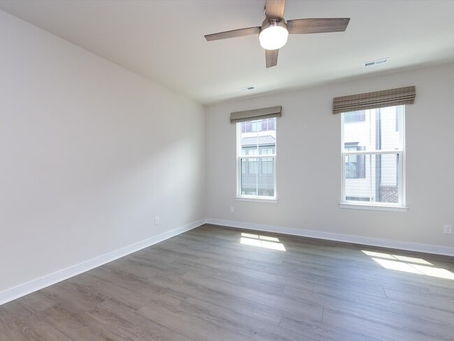 Building Photo - 413 Spearfield Ln