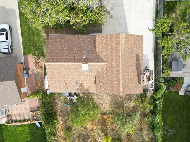 Building Photo - 2351 N 850 E