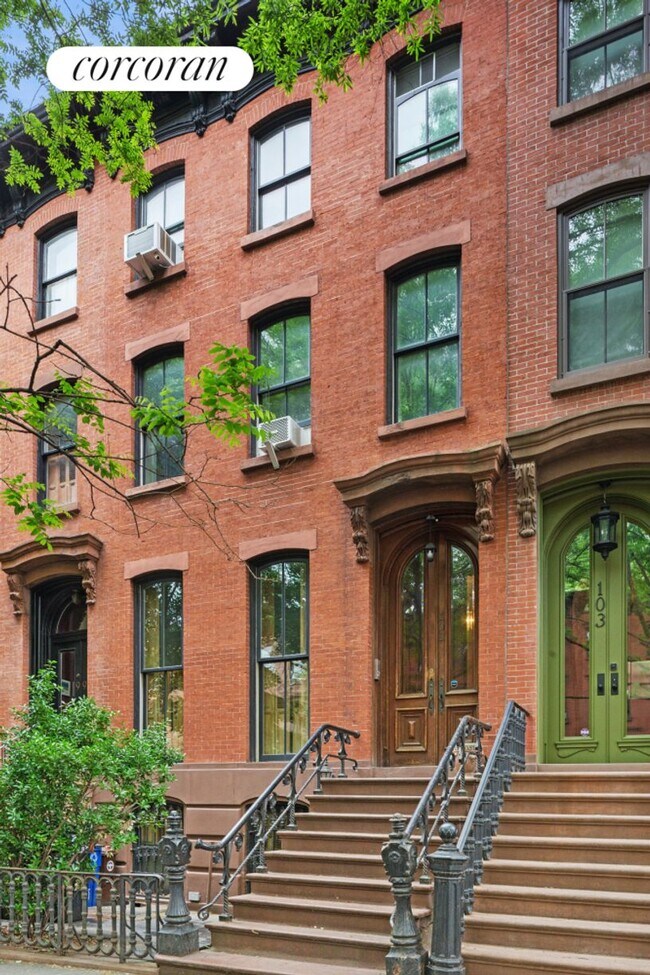 Building Photo - 101 St James Pl