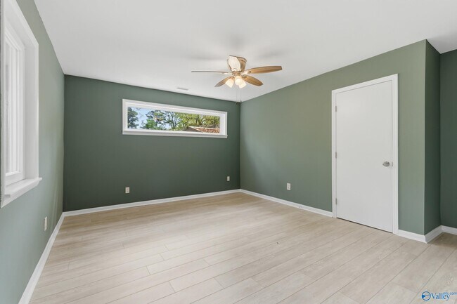 Building Photo - 504 Delaney Rd NW