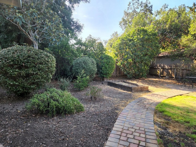 Building Photo - 4088 Laguna Way