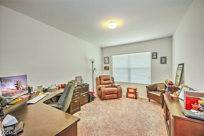 Building Photo - 3200 Birch Tree Ln