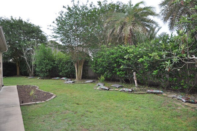 Building Photo - 27619 Lodgemist Ct