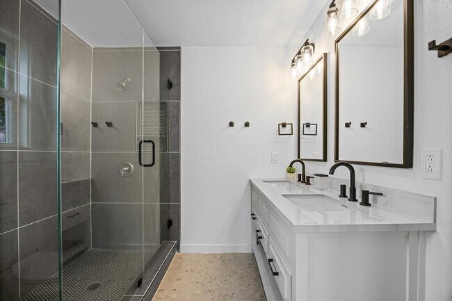 Building Photo - 13200 Elysian Fields Cove