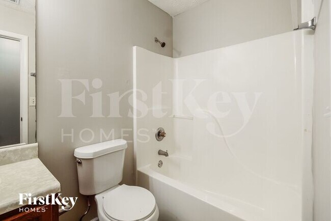 Building Photo - 175 Mills Creek Ln