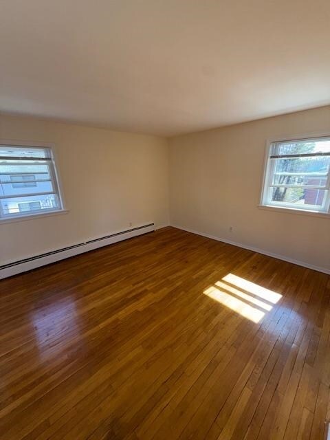 Building Photo - 1624 Valley St