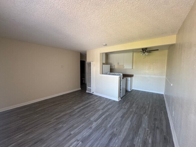 Building Photo - Welcome to SkyView Villa & Somerset Apartm...
