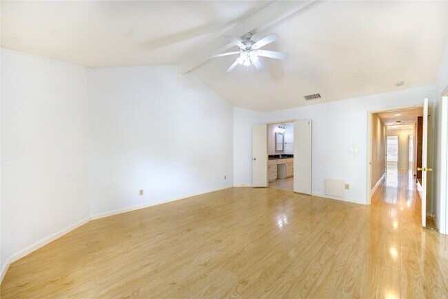 Building Photo - 12625 Memorial Dr