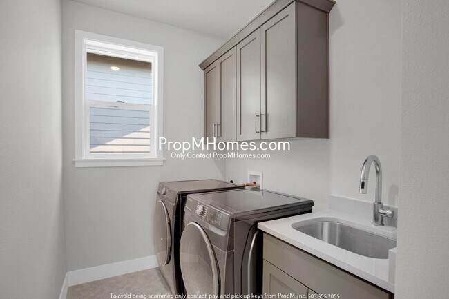 Building Photo - Modern Luxury in Cooper Mountain – 4BR, Bo...