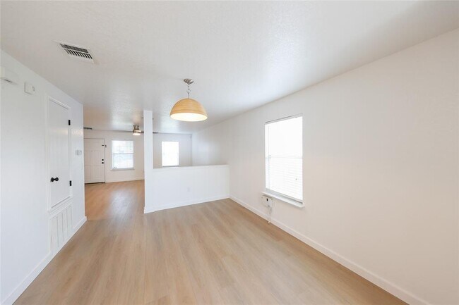Building Photo - 11254 Dublin Cir