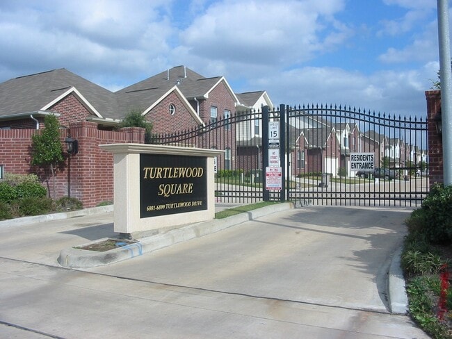 Primary Photo - 6807 Turtlewood Dr