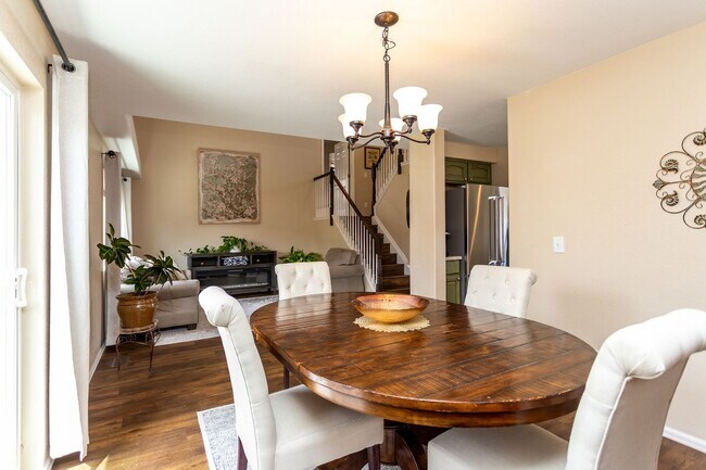 Building Photo - Spacious Corner Lot Gem in Ridgeview at St...