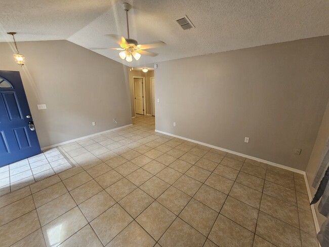 Building Photo - 4371 Azora Rd