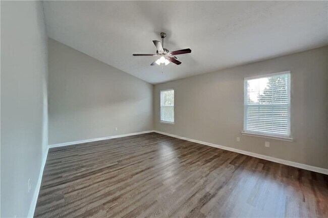 Building Photo - 603 Stonecrest Dr