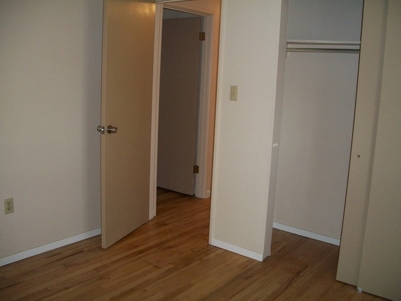 Upstairs hallway. - 502 Mercer Rd