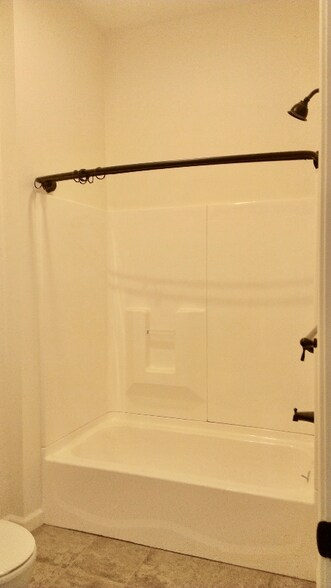 Building Photo - 3118 Main St.