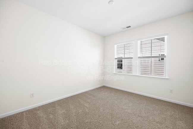 Building Photo - 5720 Rivulet Wy