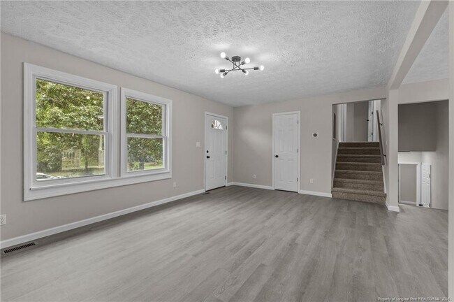 Building Photo - 7326 Hyannis Dr