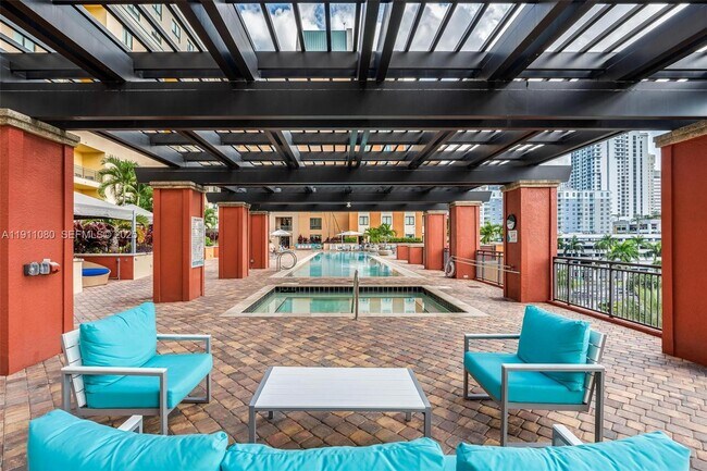 Building Photo - 100 N Federal Hwy