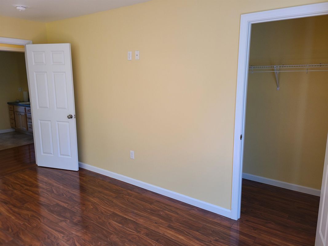 Building Photo - 354 Weirs Rd