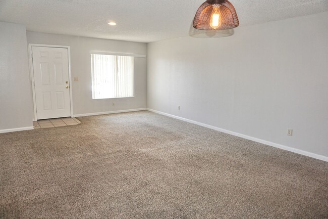 Building Photo - Winter Ridge Condo