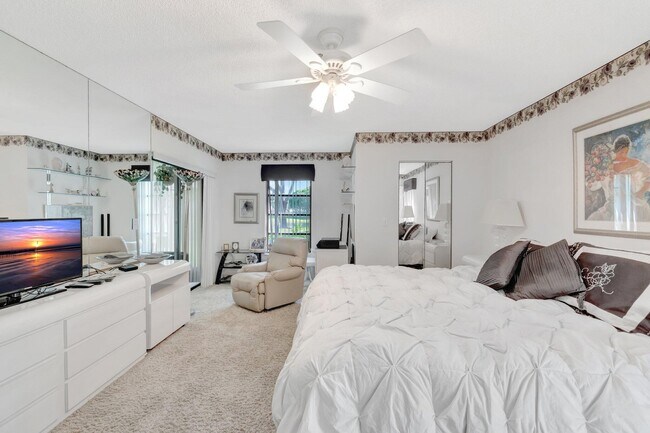 Building Photo - 7280 Amberly Ln