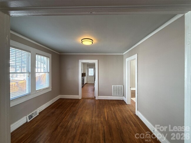 Building Photo - 1624 Club Rd