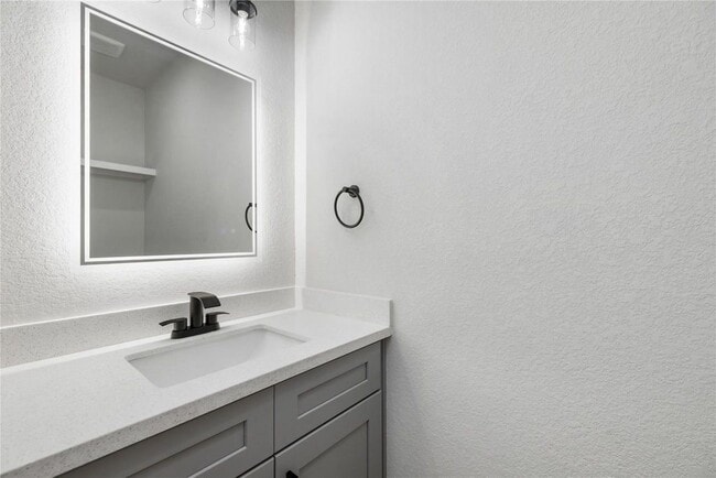 Building Photo - 14203 Sandalfoot St