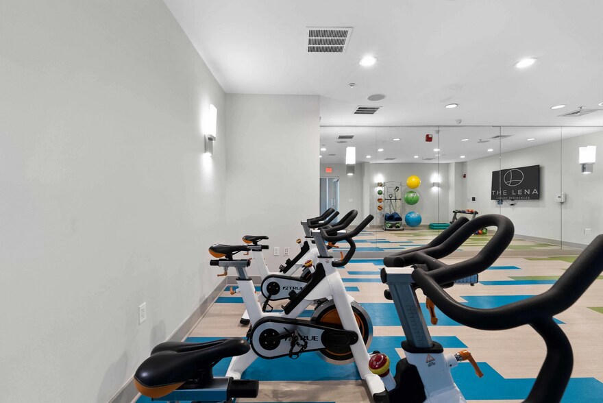 Building Photo - 100 River Park Dr