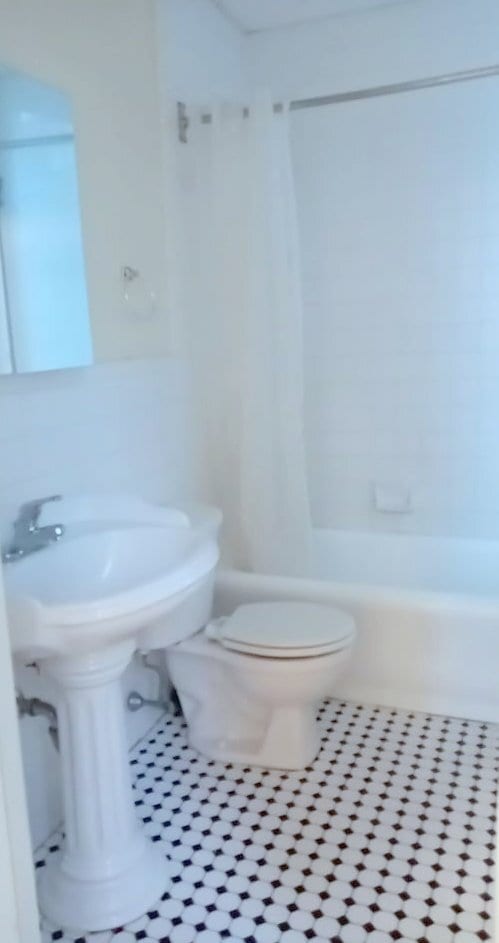 Building Photo - Arts Condominium [1324]