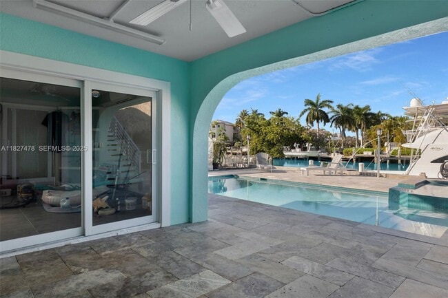 Building Photo - 232 W Seaview Dr