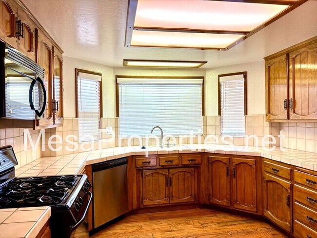 Building Photo - 18119 Pier Dr