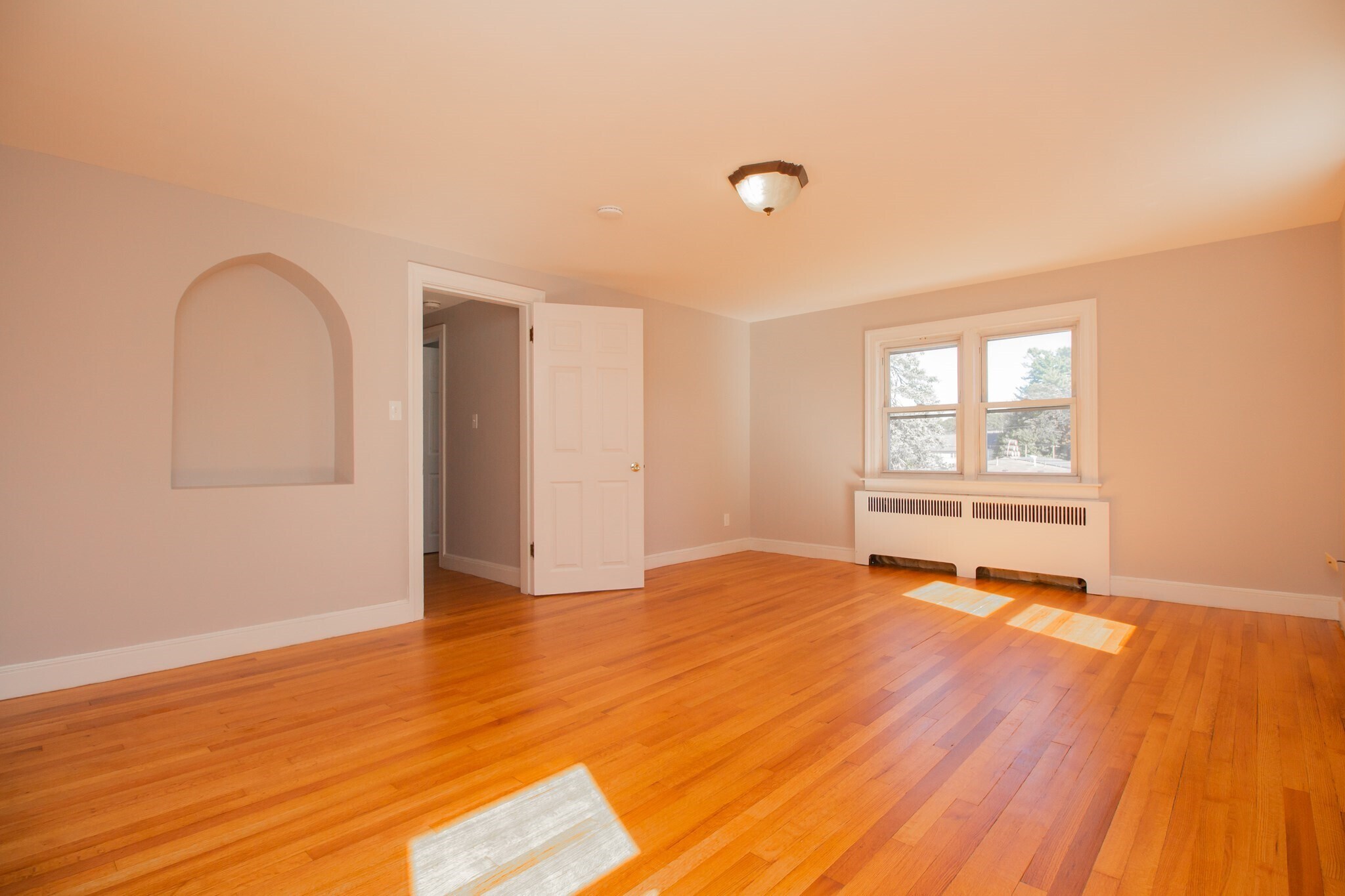 Building Photo - 1165 W Boylston St