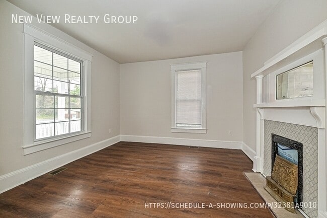 Building Photo - 1208 S Salisbury Ave