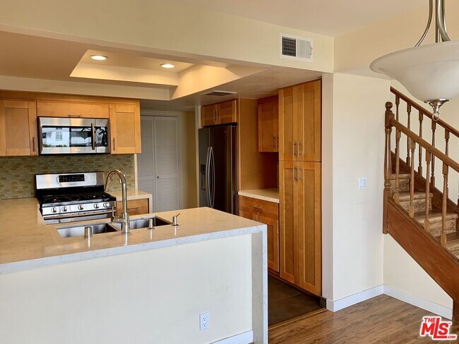 Building Photo - 12412 Texas Ave