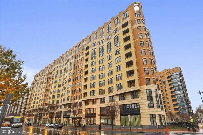 Building Photo - 400 Massachusetts Ave NW