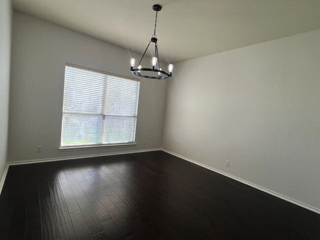 Building Photo - Charming 3-Bed /2 -Bath Sanctuary with Fireplace & Hardwood Floors, Between Evans and Bulverde at...