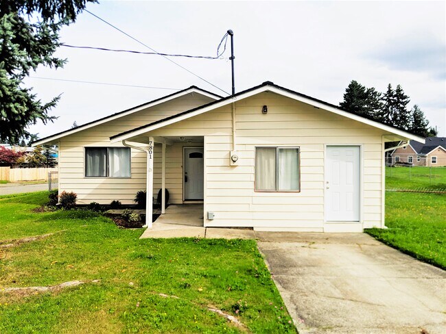 Building Photo - 7801 S Cushman Ave