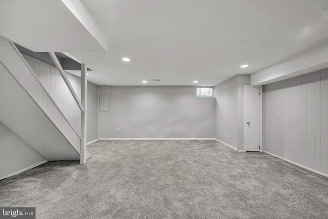 Building Photo - 20 Gatehouse Ln