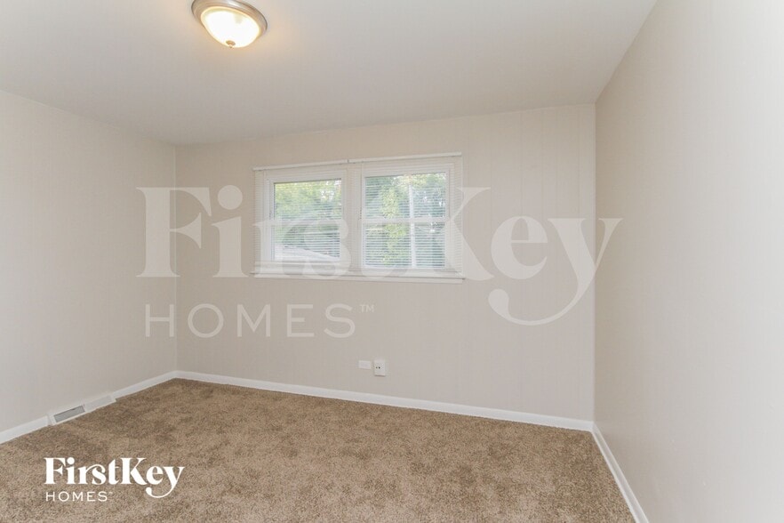 Building Photo - 17053 Grant St