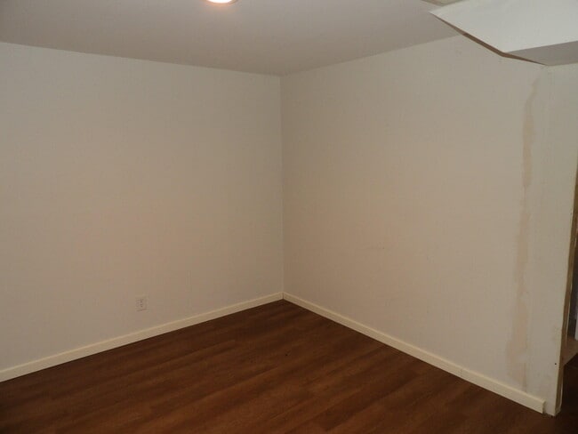 Building Photo - 107 Shannon Ln