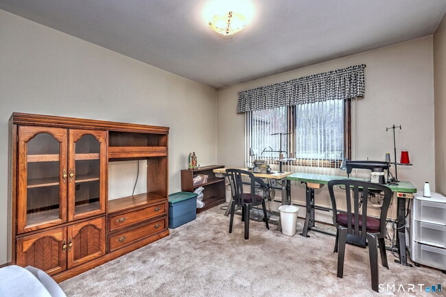 Building Photo - 4565 Madison Ave