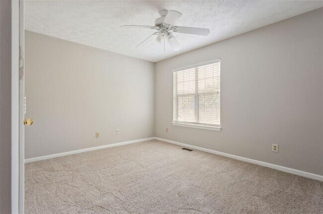 Building Photo - 525 Abbotts Hill Ln